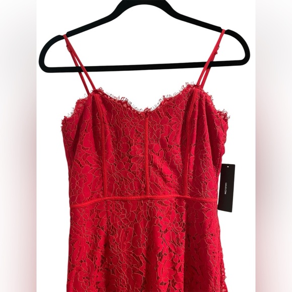 Lulus Song of the Siren Red Lace Maxi Dress Sleeveless with Slit Size Small NWT - Picture 7 of 10